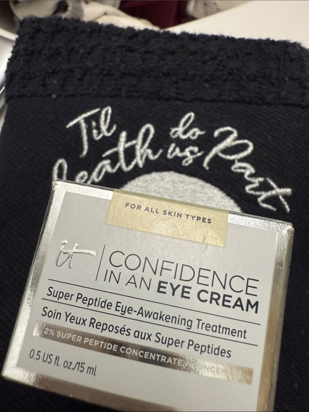Confidence In An Eye Cream Super Peptide Eye-Awakening Treatment